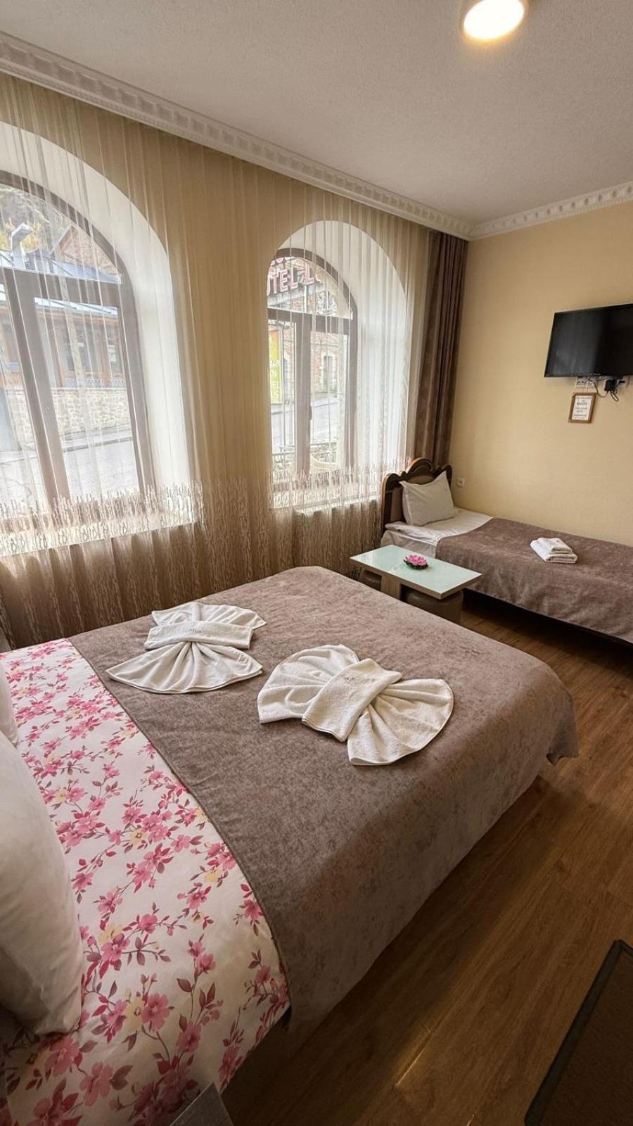 Hotel Lotus アハルツィヘ エクステリア 写真
